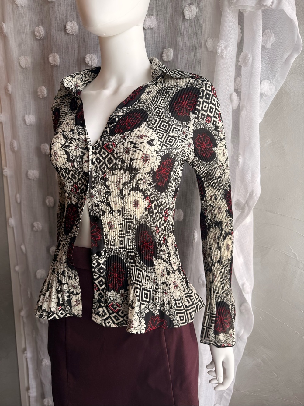 Elementz Medium Y2K pleated floral geometric blouse